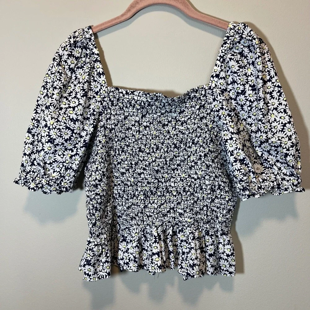 J. Crew Puff Sleeve Smocked Peplum Daisy Floral Top Navy White Cotton Medium